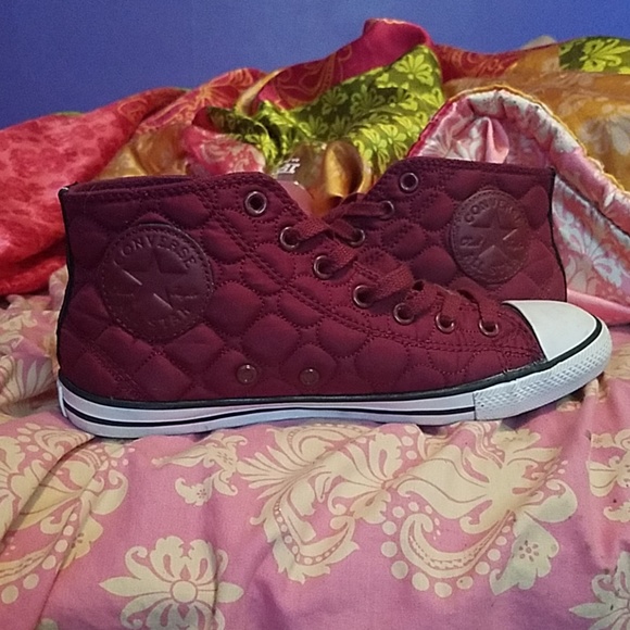 Plush Burgundy Converse - Picture 2 of 3